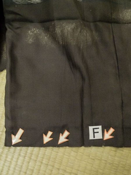 画像22: M0516C  男性用襦袢 男性用着物  シルク(正絹)   オリーブ, 松/松葉 【中古】 【USED】 【リサイクル】 ★☆☆☆☆ (22)