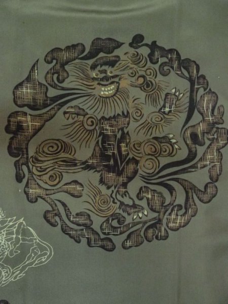 画像6: M0517E  男性用襦袢 男性用着物 裏地にシミあり。 化繊  灰色がかった 灰色, 虎 【中古】 【USED】 【リサイクル】 ★☆☆☆☆ (6)