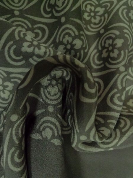 画像11: M0517E  男性用襦袢 男性用着物 裏地にシミあり。 化繊  灰色がかった 灰色, 虎 【中古】 【USED】 【リサイクル】 ★☆☆☆☆ (11)