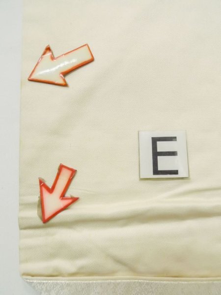 画像15: M0523L 名古屋帯 女性用着物 シルク(正絹)   銀色 房付き紐 【中古】 【USED】 【リサイクル】 ★★★☆☆ (15)