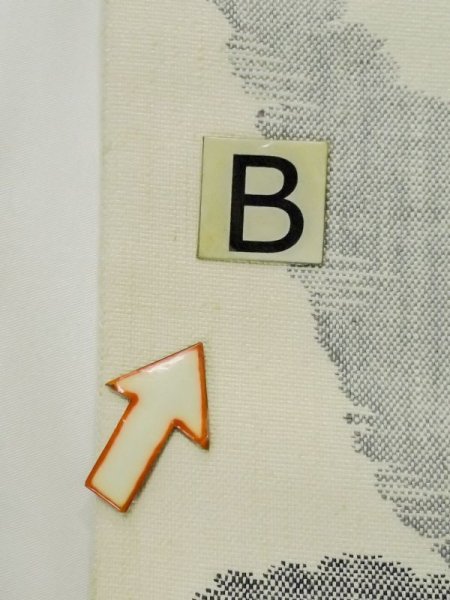 画像10: M0525M 名古屋帯 女性用着物 綿   オフ ホワイト 唐草 【中古】 【USED】 【リサイクル】 ★★☆☆☆ (10)