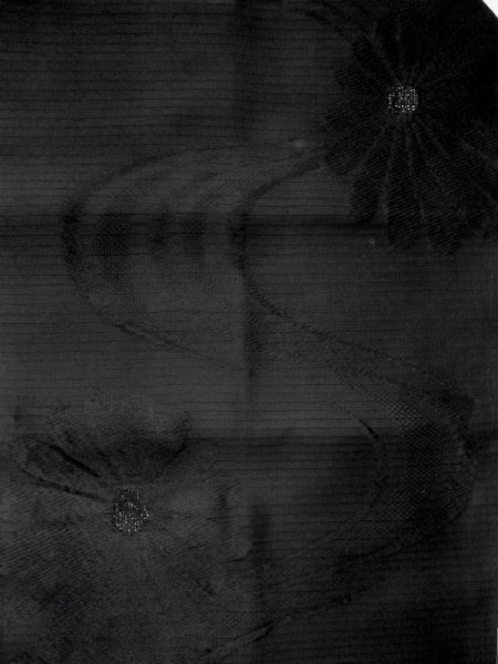 画像3: M0525T 名古屋帯 女性用着物 シルク(正絹)   黒 菊 【中古】 【USED】 【リサイクル】 ★★★☆☆ (3)