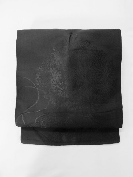 画像2: M0525U 名古屋帯 女性用着物 シルク(正絹)   黒 葉 【中古】 【USED】 【リサイクル】 ★★☆☆☆ (2)