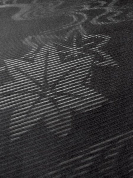 画像10: M0525Z 名古屋帯 女性用着物 シルク(正絹)   黒 もみじ 【中古】 【USED】 【リサイクル】 ★★★★☆ (10)