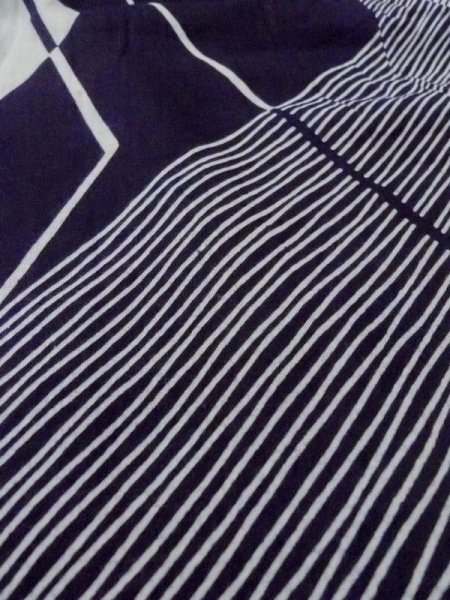 画像9: M0613I  浴衣(日本製) 女性用着物  綿麻   藍, 花 【中古】 【USED】 【リサイクル】 ★★☆☆☆ (9)