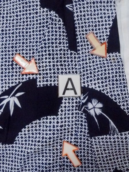 画像13: M0613J  浴衣(日本製) 女性用着物  綿   藍, 花 【中古】 【USED】 【リサイクル】 ★★★☆☆ (13)