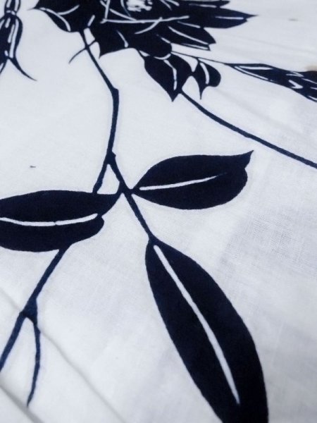 画像9: M0613M  浴衣（日本製） 女性用着物  綿麻   オフ　ホワイト, 花 【中古】 【USED】 【リサイクル】 ★☆☆☆☆ (9)