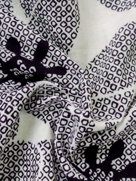 画像9: M0613S  浴衣(日本製) 女性用着物  綿麻   オフ ホワイト, 花 【中古】 【USED】 【リサイクル】 ★★☆☆☆ (9)