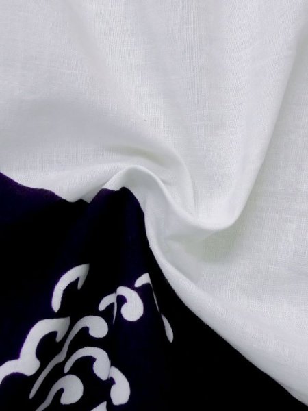 画像11: M0613V  浴衣(日本製) 女性用着物 ひまわり、文字 綿   白, 波 【中古】 【USED】 【リサイクル】 ★★☆☆☆ (11)