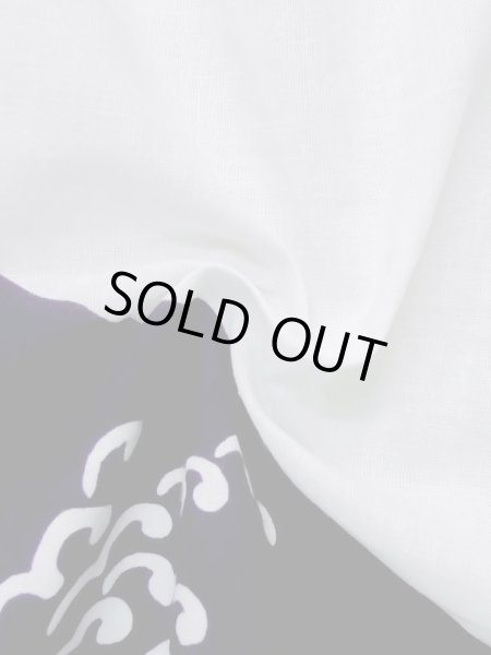 画像11: M0613V  浴衣（日本製） 女性用着物 ひまわり、文字 綿   白, 波 【中古】 【USED】 【リサイクル】 ★★☆☆☆ (11)