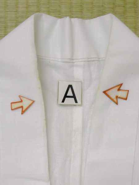 画像14: M0613V  浴衣(日本製) 女性用着物 ひまわり、文字 綿   白, 波 【中古】 【USED】 【リサイクル】 ★★☆☆☆ (14)