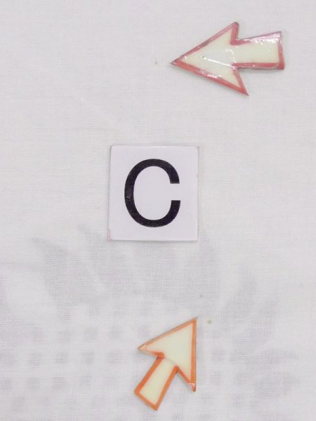 画像16: M0613V  浴衣(日本製) 女性用着物 ひまわり、文字 綿   白, 波 【中古】 【USED】 【リサイクル】 ★★☆☆☆ (16)