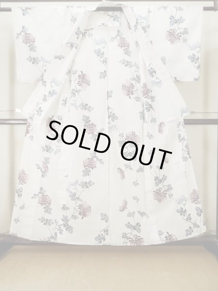 画像2: M0614D  浴衣（日本製） 女性用着物  綿麻   白, 菊 【中古】 【USED】 【リサイクル】 ★★☆☆☆ (2)