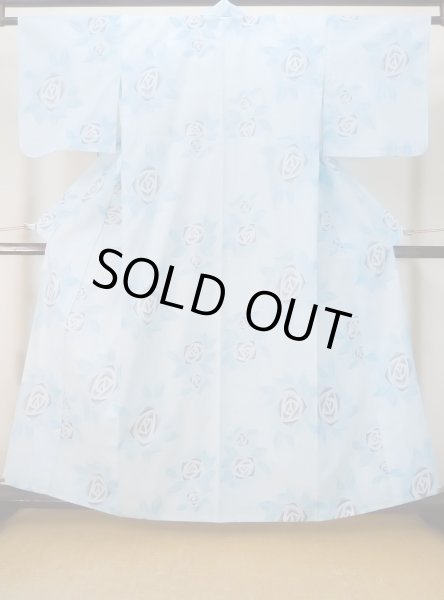 画像1: M0620E  浴衣（日本製） 女性用着物  綿  灰色がかった 紺, バラ 【中古】 【USED】 【リサイクル】 ★★☆☆☆ (1)