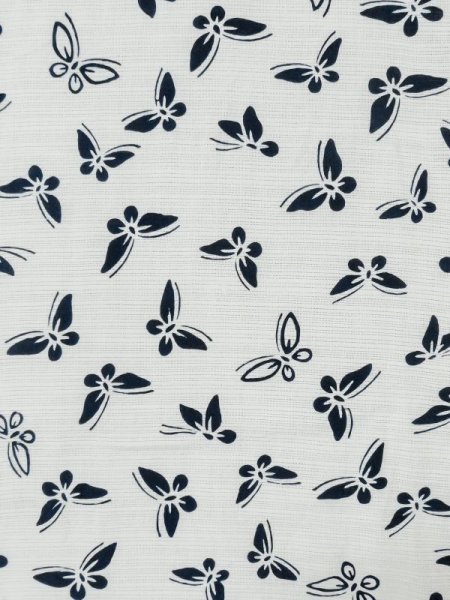 画像4: M0620I  浴衣(日本製) 女性用着物  綿麻   白, 蝶々 【中古】 【USED】 【リサイクル】 ★★☆☆☆ (4)