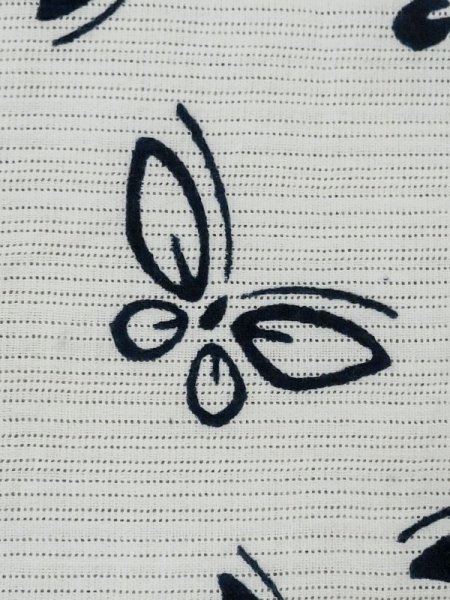 画像7: M0620I  浴衣(日本製) 女性用着物  綿麻   白, 蝶々 【中古】 【USED】 【リサイクル】 ★★☆☆☆ (7)