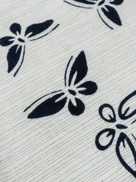 画像9: M0620I  浴衣(日本製) 女性用着物  綿麻   白, 蝶々 【中古】 【USED】 【リサイクル】 ★★☆☆☆ (9)