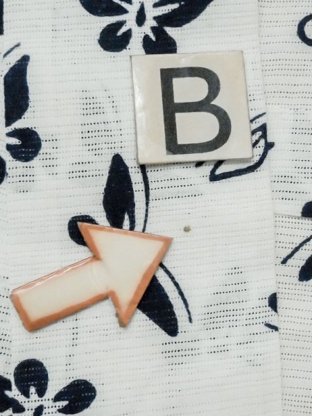 画像14: M0620I  浴衣(日本製) 女性用着物  綿麻   白, 蝶々 【中古】 【USED】 【リサイクル】 ★★☆☆☆ (14)