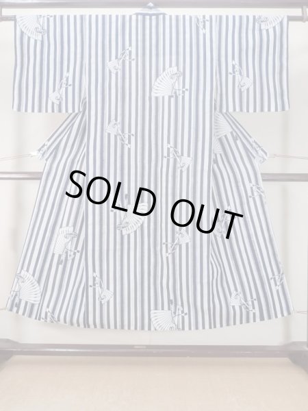 画像1: M0620S  浴衣（日本製） 女性用着物  綿麻   白, 扇 【中古】 【USED】 【リサイクル】 ★★☆☆☆ (1)