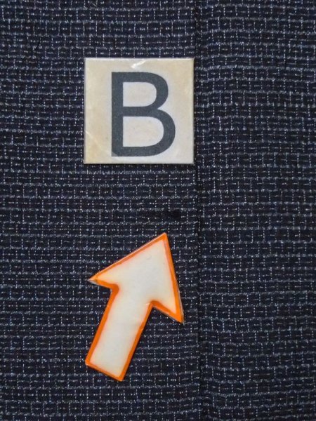 画像13: M0620Y  夏物 男性用着物  シルク（正絹）   黒, 亀甲 【中古】 【USED】 【リサイクル】 ★★☆☆☆ (13)