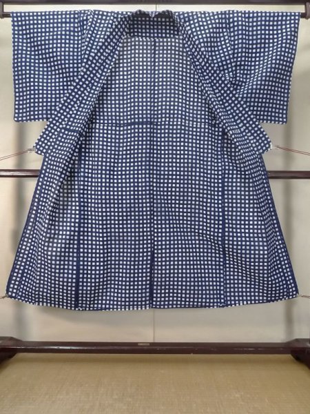 画像2: M0621A  浴衣(日本製) 男性用着物  綿麻   白, チェック柄 【中古】 【USED】 【リサイクル】 ★☆☆☆☆ (2)