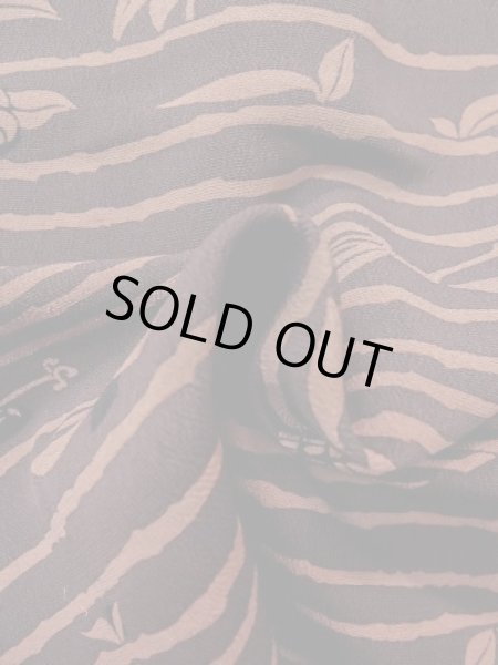 画像11: M0627G  羽織 女性用着物  シルク（正絹）   茶色, 花 【中古】 【USED】 【リサイクル】 ★★★☆☆ (11)