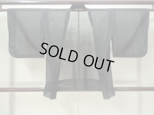 画像1: M0627K Mint  羽織 女性用着物  シルク（正絹）   黒, もみじ 【中古】 【USED】 【リサイクル】 ★★★★☆ (1)