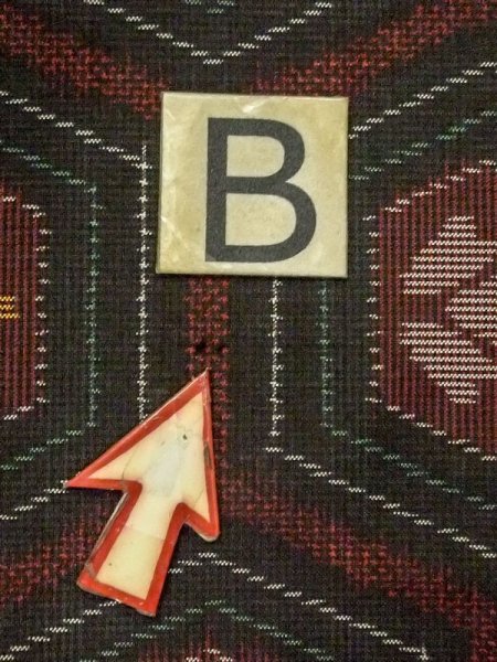 画像16: M0627O  羽織 女性用着物 韓国紬 シルク(正絹)  深い 黒, 花 【中古】 【USED】 【リサイクル】 ★★☆☆☆ (16)