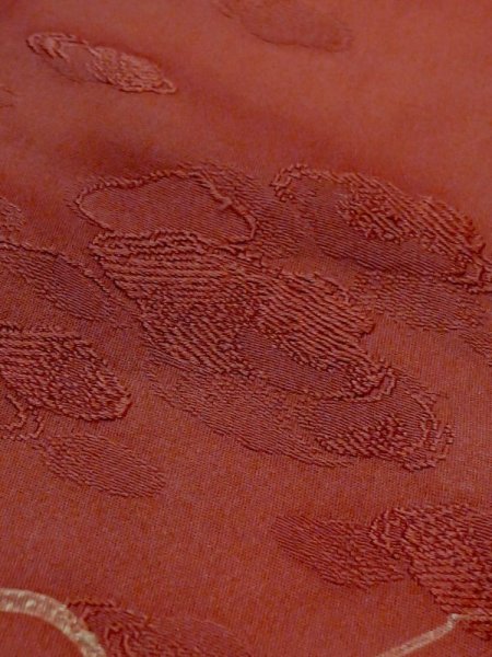 画像8: M0627S  羽織 女性用着物  シルク(正絹)  深い 赤色, 花 【中古】 【USED】 【リサイクル】 ★★☆☆☆ (8)