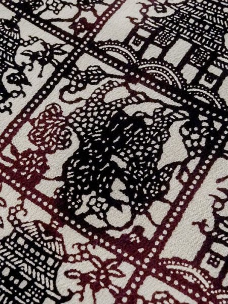 画像8: M0627W  羽織 女性用着物 人と馬 シルク(正絹)   アイボリー, 寺 【中古】 【USED】 【リサイクル】 ★★★☆☆ (8)