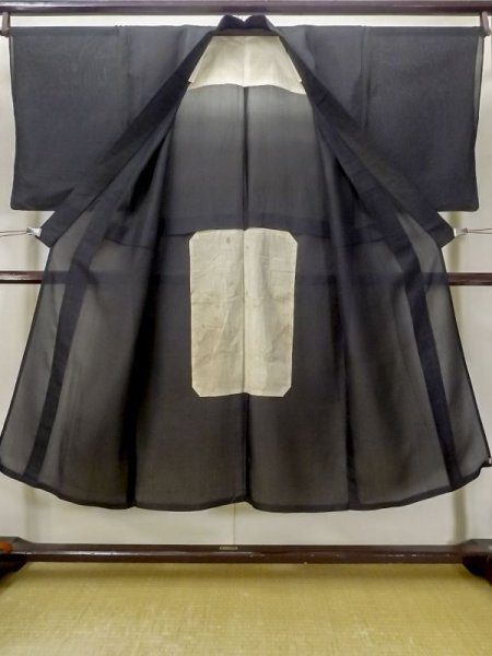 画像2: M0704H  夏物 男性用着物  シルク(正絹)   黒, チェック柄 【中古】 【USED】 【リサイクル】 ★☆☆☆☆ (2)