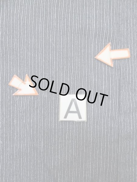 画像10: M0704O  単衣 男性用着物  シルク（正絹）   灰色, 抽象的模様 【中古】 【USED】 【リサイクル】 ★★★☆☆ (10)