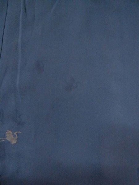 画像3: M0704U  単衣 女性用着物  シルク（正絹）   紺, 鶴 【中古】 【USED】 【リサイクル】 ★☆☆☆☆ (3)