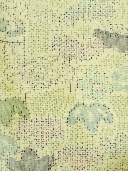 画像6: M0704Z  大島紬 女性用着物  シルク(正絹)  薄い 黄緑色, 花 【中古】 【USED】 【リサイクル】 ★★☆☆☆ (6)