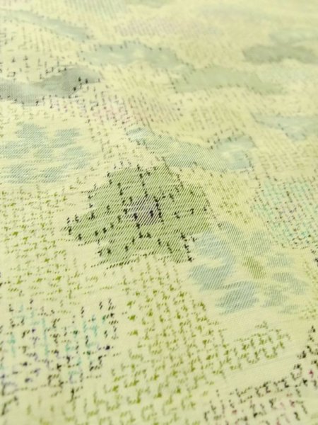 画像10: M0704Z  大島紬 女性用着物  シルク(正絹)  薄い 黄緑色, 花 【中古】 【USED】 【リサイクル】 ★★☆☆☆ (10)