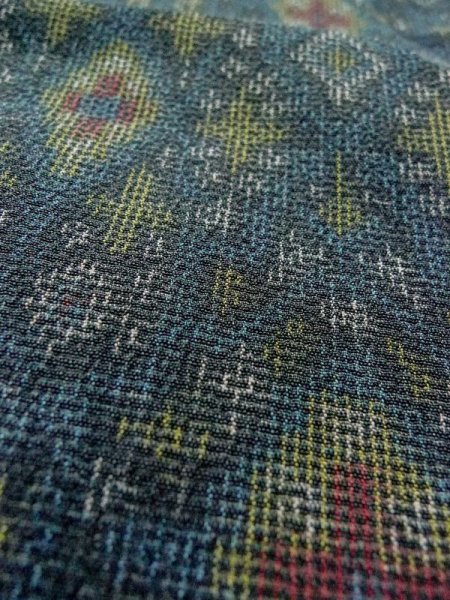 画像10: M0713A  塩沢紬 女性用着物  シルク(正絹)   マルチカラー, 十字 【中古】 【USED】 【リサイクル】 ★★★☆☆ (10)