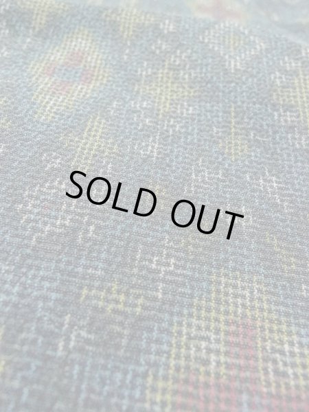 画像10: M0713A  塩沢紬 女性用着物  シルク（正絹）   マルチカラー, 十字 【中古】 【USED】 【リサイクル】 ★★★☆☆ (10)