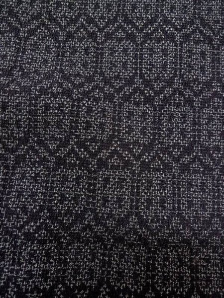 画像5: M0713B  単衣 女性用着物  シルク(正絹) 深い 紫み 灰色, 亀甲 【中古】 【USED】 【リサイクル】 ★★★★☆ (5)