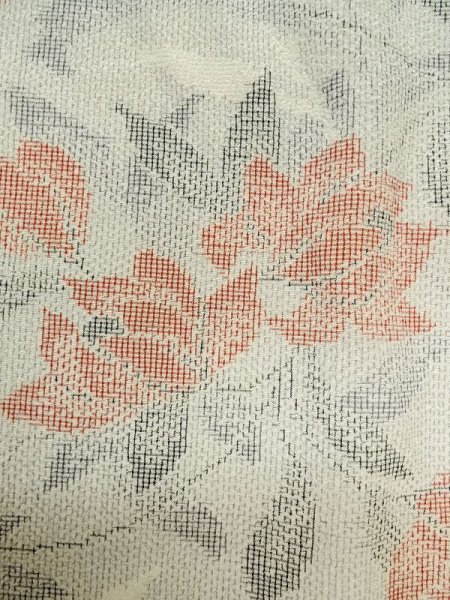 画像5: M0713C  単衣 女性用着物  シルク（正絹）  薄い 灰色, 花 【中古】 【USED】 【リサイクル】 ★★★☆☆ (5)