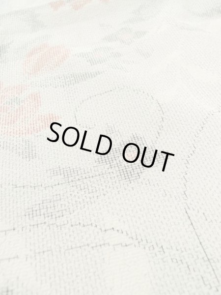 画像10: M0713C  単衣 女性用着物  シルク（正絹）  薄い 灰色, 花 【中古】 【USED】 【リサイクル】 ★★★☆☆ (10)