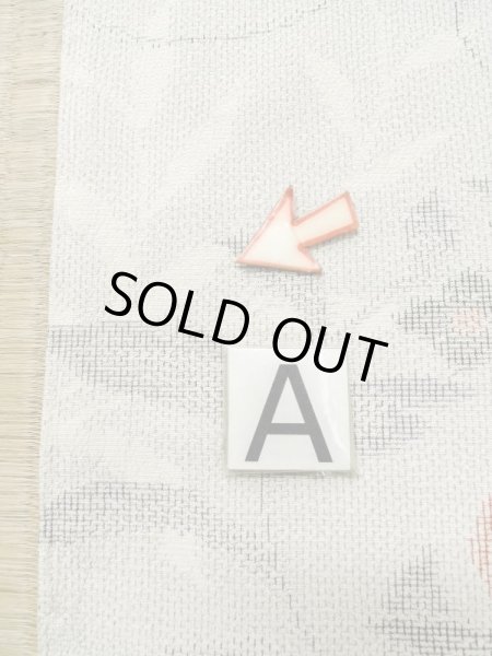 画像14: M0713C  単衣 女性用着物  シルク（正絹）  薄い 灰色, 花 【中古】 【USED】 【リサイクル】 ★★★☆☆ (14)