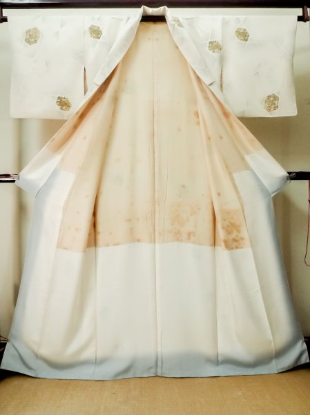 画像2: M0720E  小紋 女性用着物  シルク(正絹)   オフ ホワイト, 花 【中古】 【USED】 【リサイクル】 ★★☆☆☆ (2)