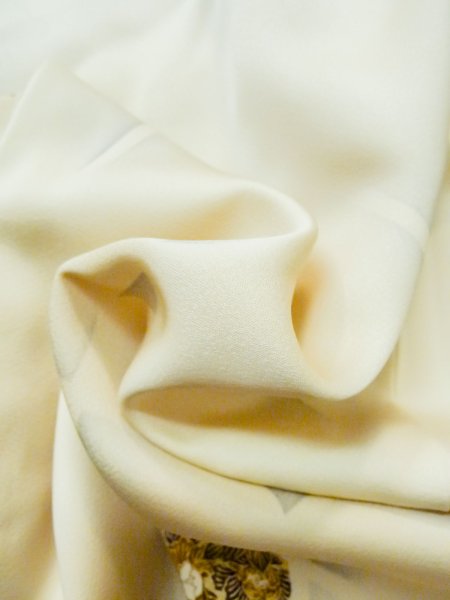 画像12: M0720E  小紋 女性用着物  シルク(正絹)   オフ ホワイト, 花 【中古】 【USED】 【リサイクル】 ★★☆☆☆ (12)