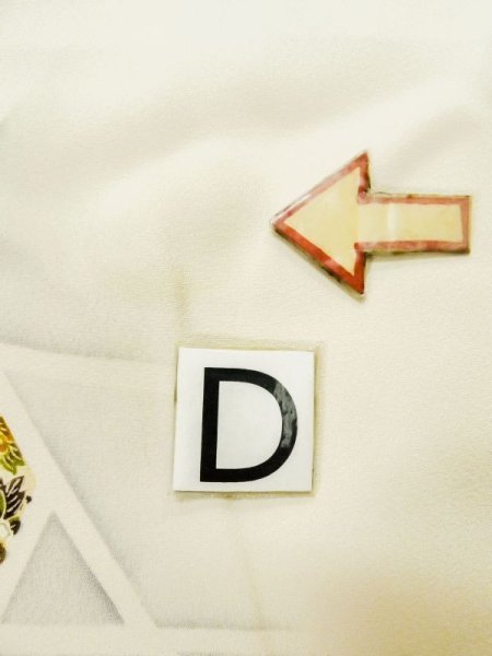 画像18: M0720E  小紋 女性用着物  シルク(正絹)   オフ ホワイト, 花 【中古】 【USED】 【リサイクル】 ★★☆☆☆ (18)