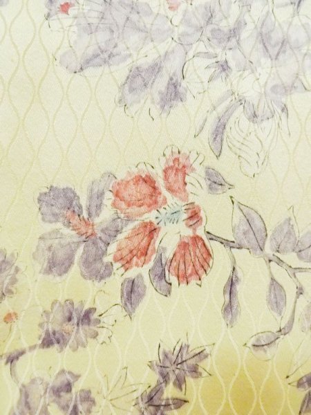 画像6: M0720F  小紋 女性用着物  シルク（正絹）   アイボリー, 花 【中古】 【USED】 【リサイクル】 ★★☆☆☆ (6)