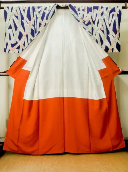 画像2: M0720H  小紋 女性用着物  シルク（正絹）   紺, ぼたん 【中古】 【USED】 【リサイクル】 ★★☆☆☆ (2)