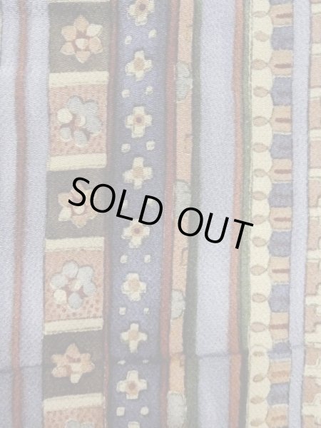 画像6: M0720K Mint  小紋 女性用着物  シルク（正絹）  淡い マルチカラー, 花 【中古】 【USED】 【リサイクル】 ★★★★☆ (6)