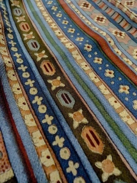 画像10: M0720K Mint  小紋 女性用着物  シルク(正絹)  淡い マルチカラー, 花 【中古】 【USED】 【リサイクル】 ★★★★☆ (10)