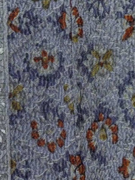 画像7: M0720Q  小紋 女性用着物  シルク(正絹)   灰色, 花 【中古】 【USED】 【リサイクル】 ★★★☆☆ (7)