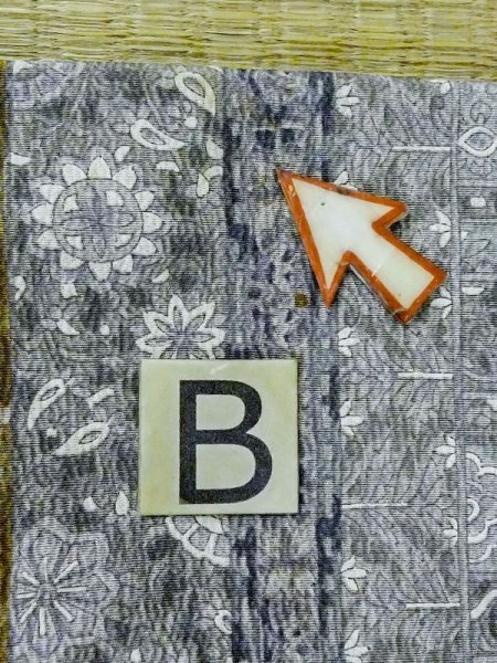 画像15: M0720Q  小紋 女性用着物  シルク(正絹)   灰色, 花 【中古】 【USED】 【リサイクル】 ★★★☆☆ (15)